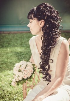 Cвадебная прическа локоны (И17029)