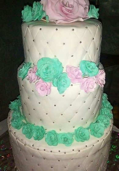 Торт на свадьбу Свадебный торт Розы тифани (К105211) - Компания Кондитерская Ростов-торт...