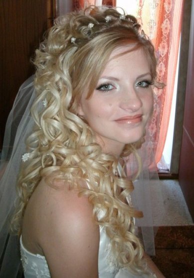 Прическа на свадьбу И13632 - Стилист-визажист Ирина Воронина