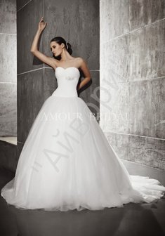 Свадебное платье Вероника-А25945. С пышной юбкой, длинное со шлейфом.