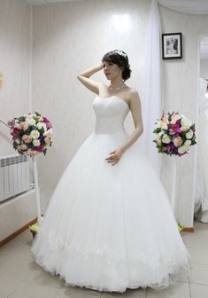 Свадебное платье А27137. С пышной юбкой, длинное без шлейфа.