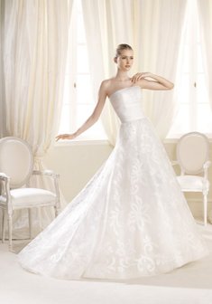 Свадебное платье INDAVE-D59134. А-силуэт, длинное со шлейфом.