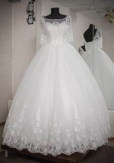 Свадебное платье А59605. С пышной юбкой, длинное без шлейфа.