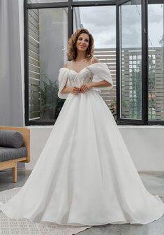 Свадебное платье 6371-С69899. А-силуэт, длинное со шлейфом.